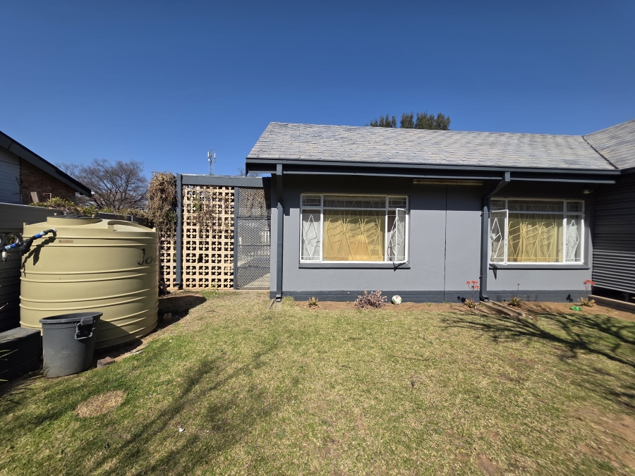 4 Bedroom Property for Sale in Jim Fouchepark Free State